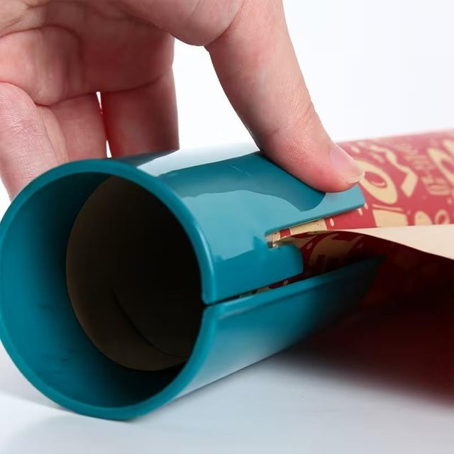 2 Stück Weihnachts-Papierschneider aus Kunststoff für das manuelle Geschenkverpacken - Bild 1