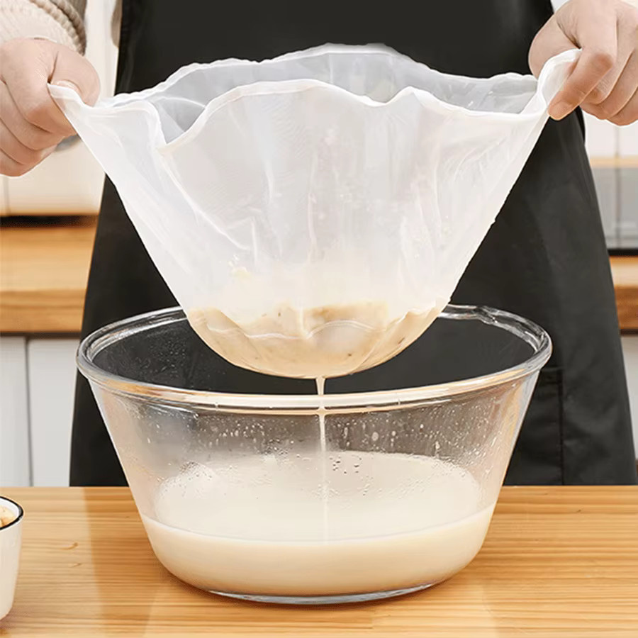 Wiederverwendbare Käse-Stoffbeutel in Weiß – Feinmaschiger Mullfilterbeutel für Joghurt, Saft und Kaffee – Rundes Sieb mit 33 cm Durchmesser - Bild 2