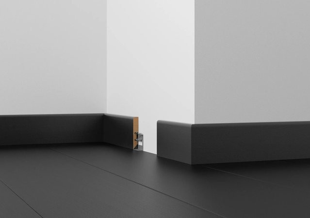 Döllken Profiles Sockelleiste aus Massivholz Buche, Farbe Braun/Schwarz, Höhe: 5,6 cm, Tiefe: 1 cm, Länge: 240 cm - Bild 1