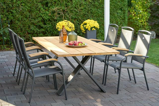 Hartman Xanadu Raffaelo Garten-Essgruppe aus Aluminium und Teakholz in Anthrazit mit 6 Stapelsesseln, Tisch Breite: 220 cm, Tiefe: 100 cm - Bild 1