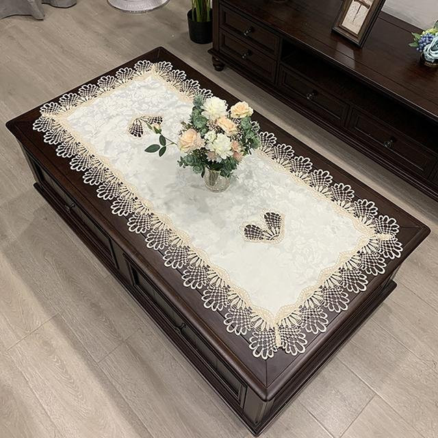 Julliette Traum Rechteckige Tischdecke mit Blumenmuster und Spitze in Weiß, B/T: 100 x 50 cm - Bild 1