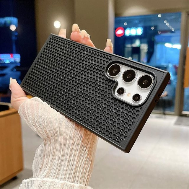 Stoßfeste und atmungsaktive Mesh-Schutzhülle für Samsung Galaxy S25 S24 S23 S23 FE S22 Ultra Plus in Schwarz - Bild 1