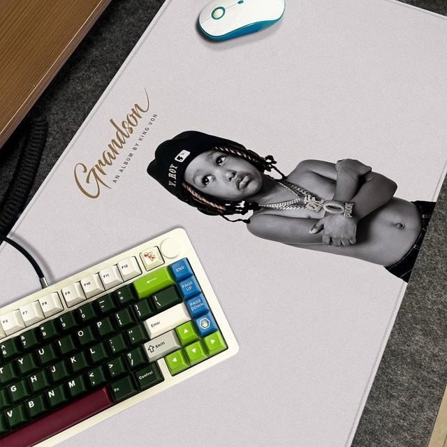 K-King Rapper V-Von Mauspad XXL, rutschfeste Gamer-Schreibtischunterlage in Schwarz, B/T: 90 x 40 cm - Bild 1