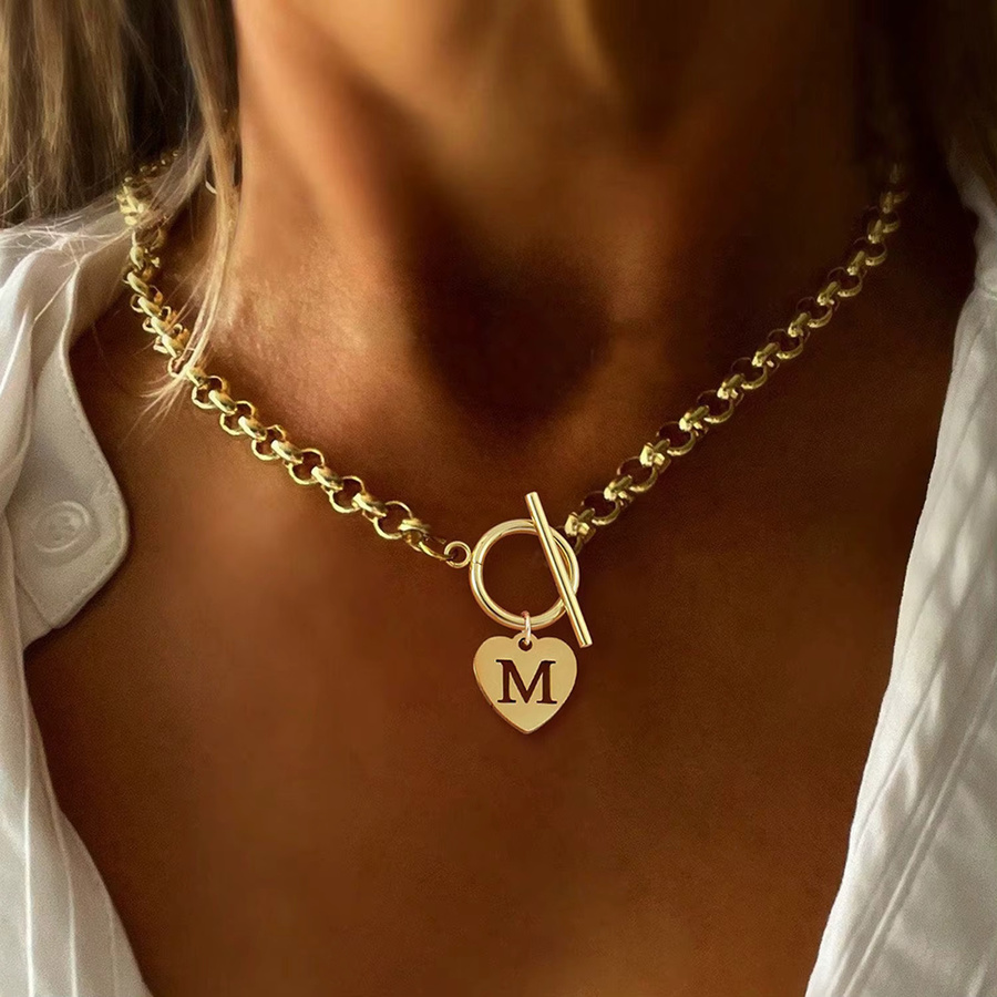LUXUKISSKIDS Halskette mit Herz M Buchstabe Anhänger, Edelstahl, Gold, Unisex - Bild 2