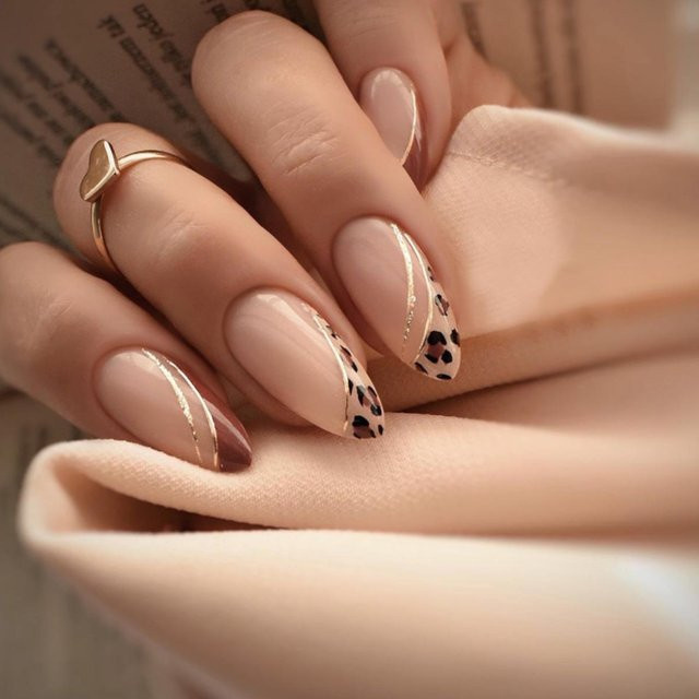 Mandelgold French Nail Sticker Künstliche Nägel, Kaffee- und Leopardenmuster, Kaffeebraun - Bild 1