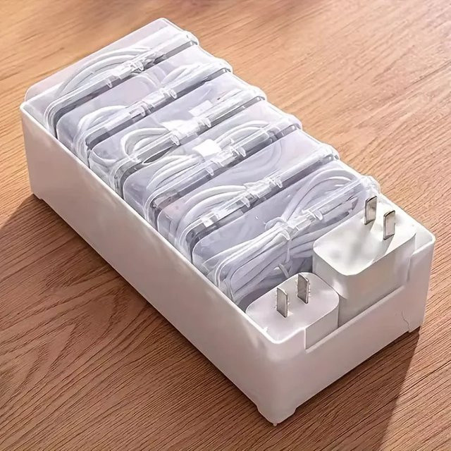 Kabelorganisator Set aus Kunststoff mit 7 kleinen Boxen und 1 großen Box in Weiß zur Aufbewahrung von Ladekabeln und mobilen Geräten - Bild 1