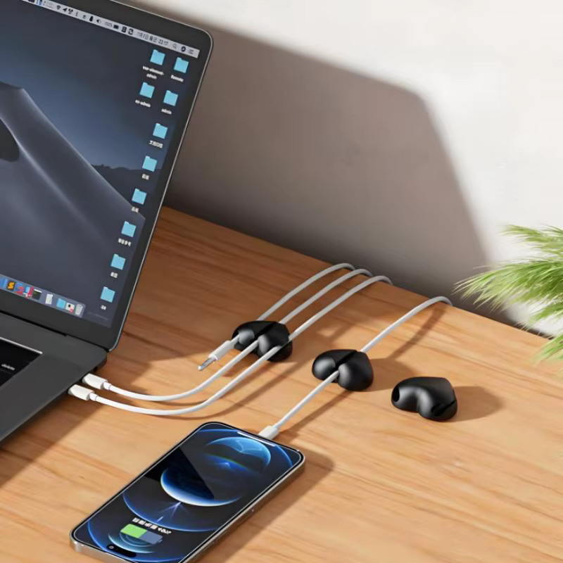 Selbstklebender herzförmiger Kabel-Organizer aus Silikon, 4er-Set, USB-Lade-Schreibtisch-Clip-Halter in Schwarz und Grün - Bild 4
