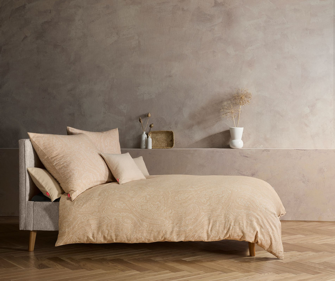 Fleuresse Lech Edelflanell Bettwäsche Paisley in Beige und Sand mit Bettbezug und Kissenbezug, B/H: 155 x 220 cm und 80 x 80 cm - Bild 1