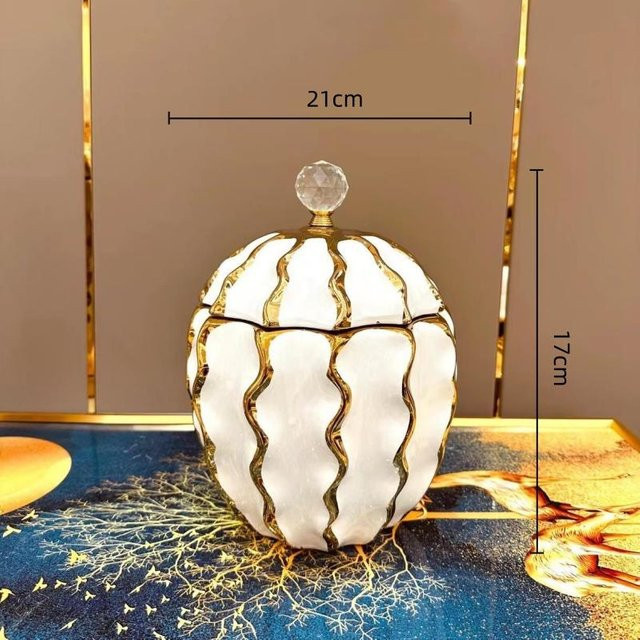 Goldener Keramikkrug im Schachmatt-Design als wellenförmige Blumenvase und dekorativer Aufbewahrungsbehälter für dein Zuhause - Bild 1