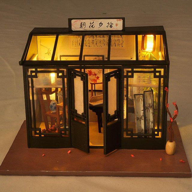 Binchi Keji Travel Miniatur-Hausbausatz, DIY-Puppenhaus-Set, mit LED-Licht, ab 14 Jahren - Bild 1