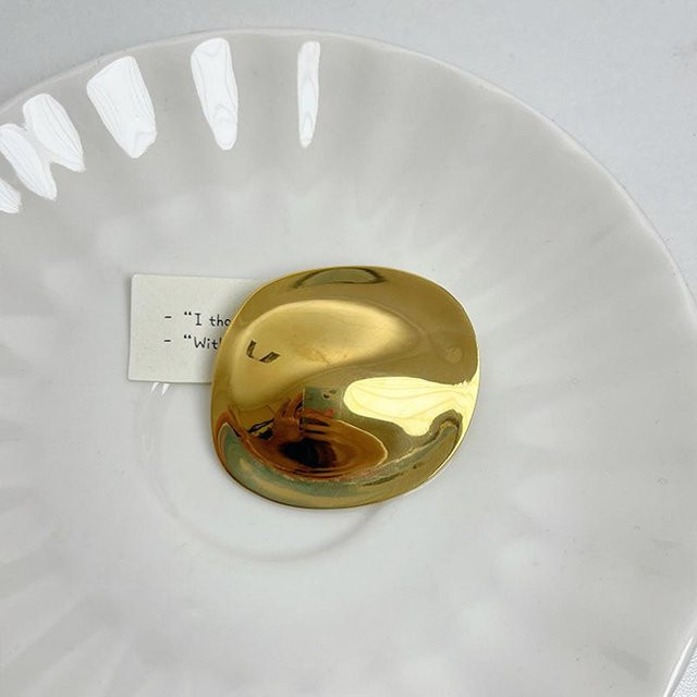 Greatera Brosche, unregelmäßig gefaltete runde Metall Pins, Damen - Bild 1