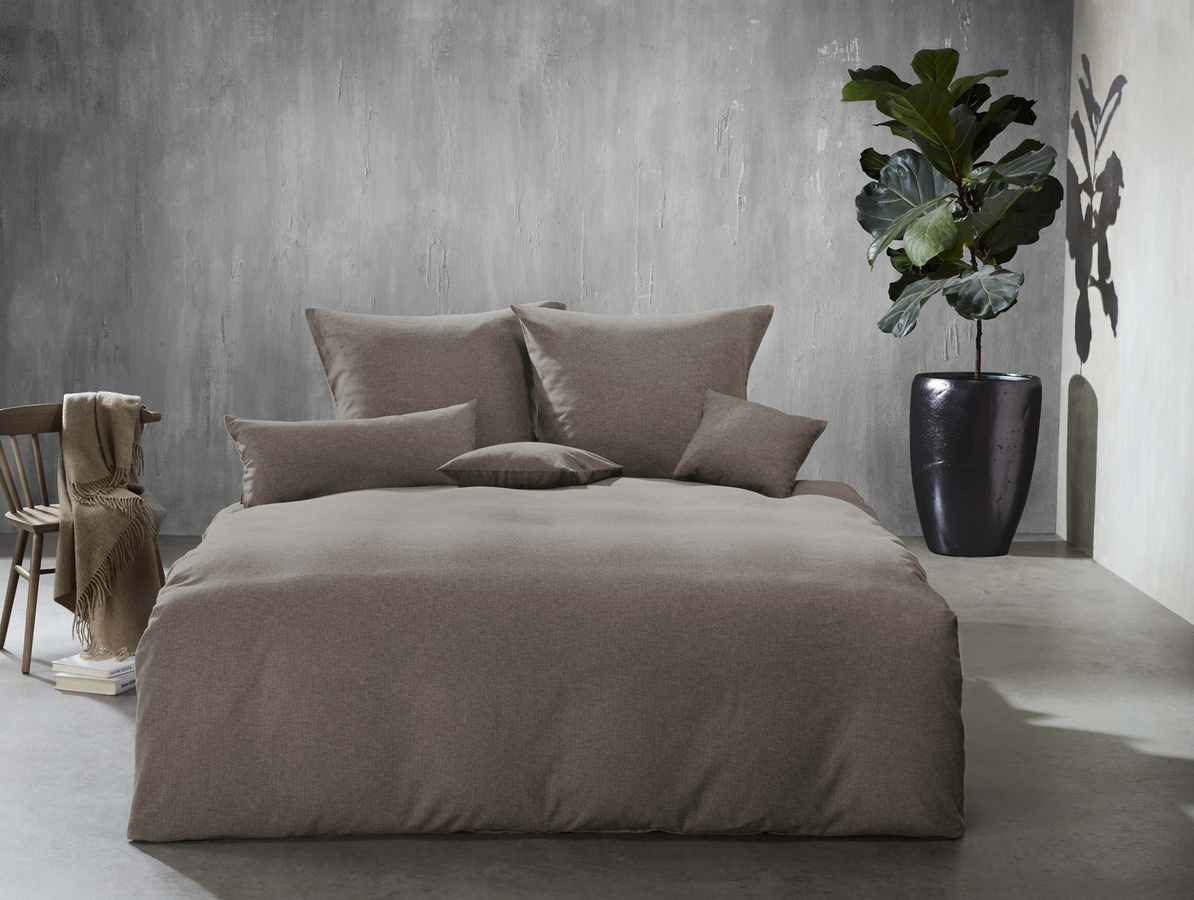 Fleuresse Lech Edelflanell Bettwäsche mit Fischgrätmuster in Taupe und Beige, Set bestehend aus Bettbezug und Kissenbezug, B/H: 155 x 220 cm und 80 x 80 cm - Bild 1