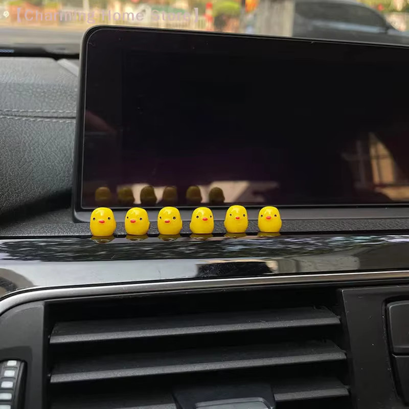 5 Stück Mini-Hühner Ornamente von SHIDWJ in Gelb als Auto-Innendekoration für Armaturenbrett und Rückspiegel - Bild 2