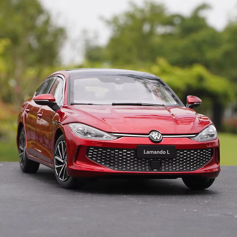 WELLY 2022 VW Lamando L Automodell, 1:18, Metall, Grau, Rot - Bild 1
