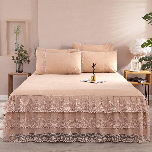 Super Six 3-teiliges Bettwäsche-Set mit Spitzenrüschen in Beige, atmungsaktive Mikrofaser, rutschfester Matratzenschoner und Kissenbezug, Maße: 48 x 72 cm - Bild 1