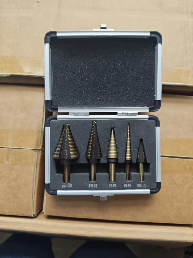5-teiliges HSS-Kobalt Bohrerset mit Titanbeschichtung in Gold, 50 Größen, mit dreieckigem Schaft nach britischem Standard - Bild 5