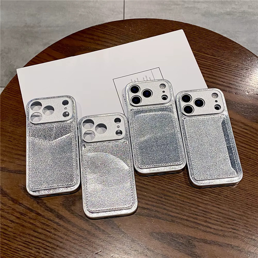 Multifunktionale Leder-Schutzhülle mit Kartenhalter und Objektivschutz für iPhone Modelle in Silber - Bild 2