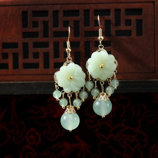 Hängeohrringe Grüne Jade, Knochenblumen Quaste, Messing, Schwarz, Damen - Bild 1