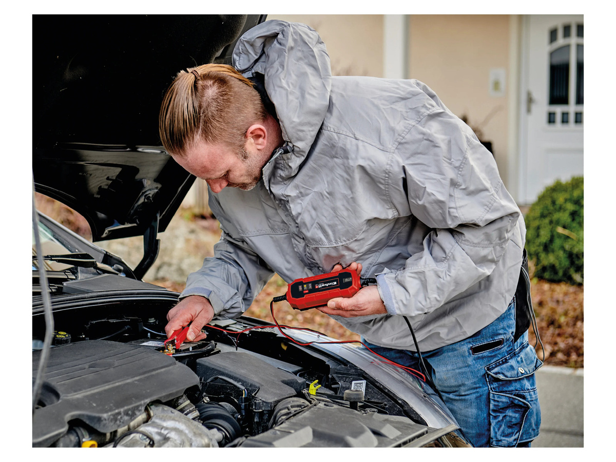 Einhell Batterie-Ladegerät CE-BC 1 M in Rot/Schwarz für 6 V und 12 V mit 1 A - Bild 2