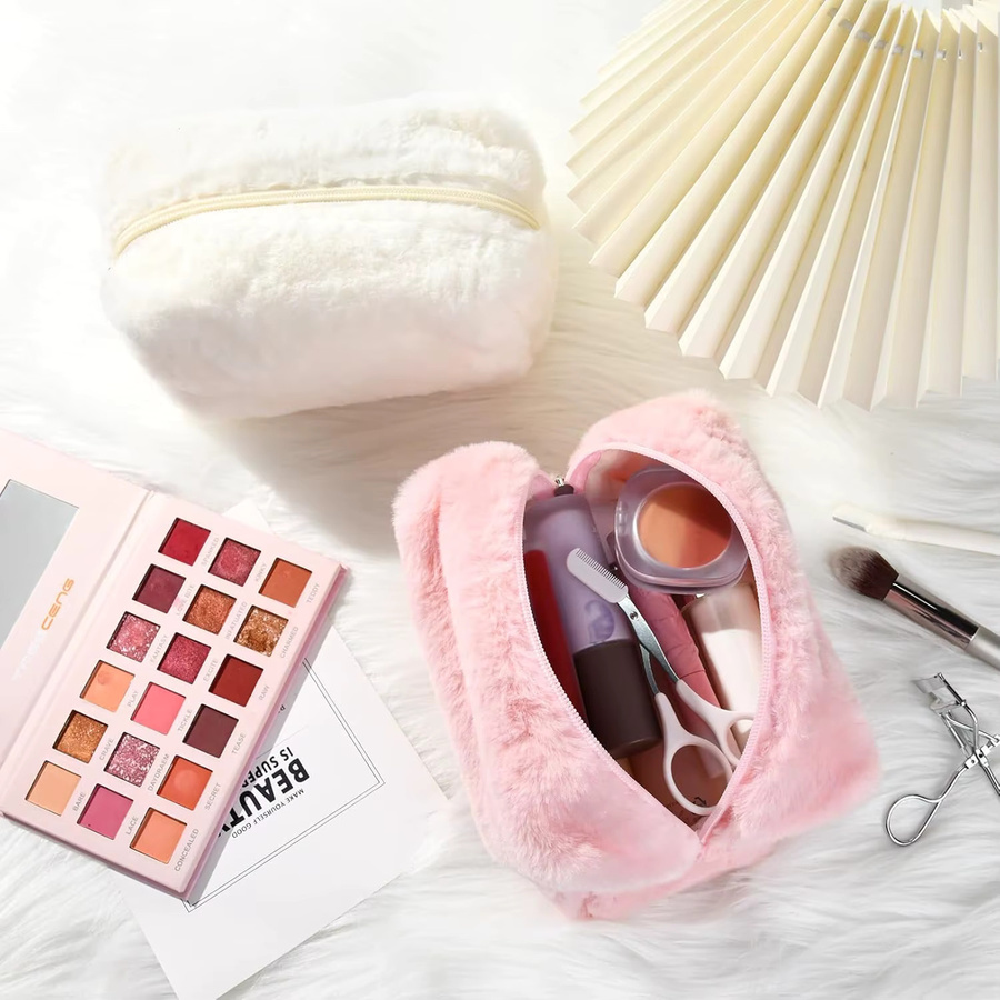 GOT-TOG Kosmetiktasche aus Plüsch in Lila für Reise und Make-up - Bild 1
