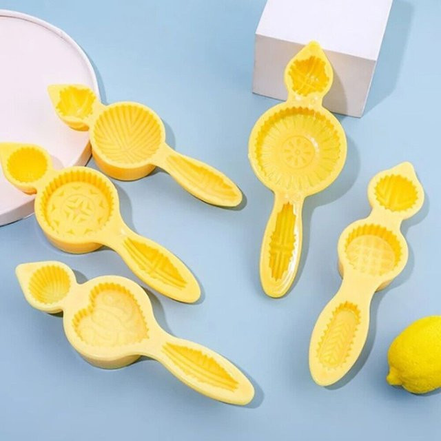 Gelbe Keksform aus Kunststoff für Reisbällchen und Schokolade in runder Form - Bild 1