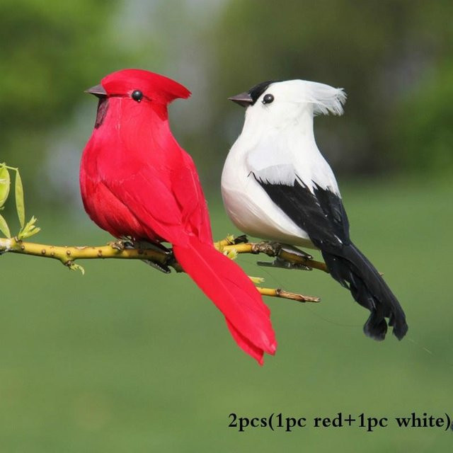 2er Set Künstliche Feder Papageien Ornamente von MTMA in Rot und Weiß für Garten, Hof und Hochzeitsdekoration - Bild 1