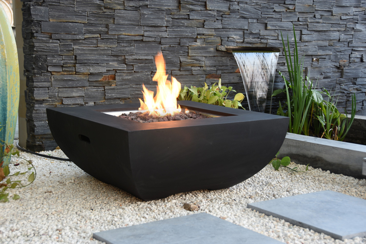 Elementi Gasfeuerstelle Itasy in Schwarz aus Faserbeton B/T/H: 86 x 86 x 40 cm - Bild 2
