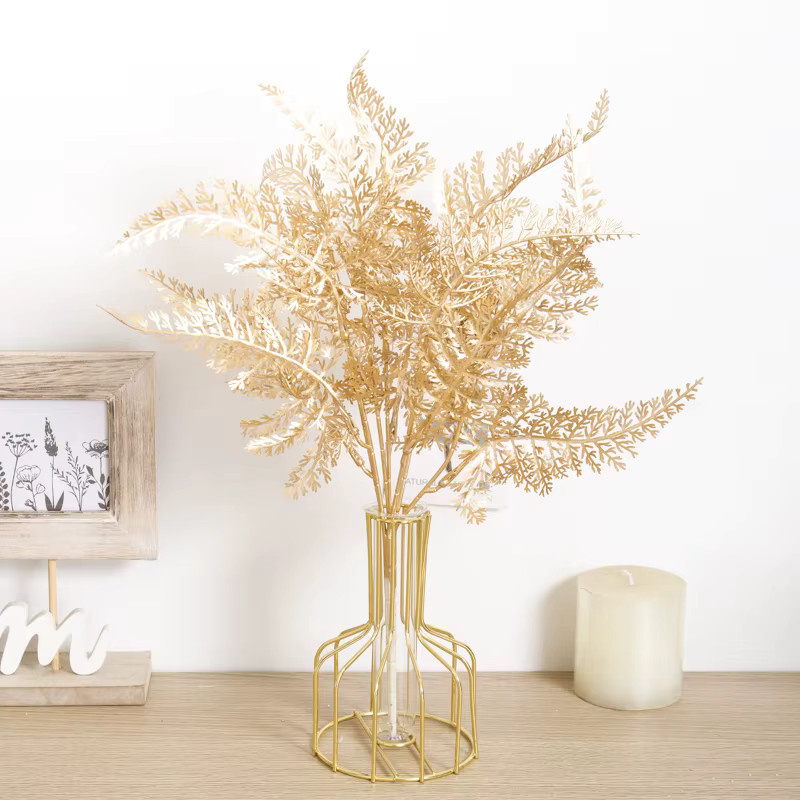 Künstliches Strohgras von Kahaul in Gold als Dekoration für Hochzeit, Weihnachten und Party aus Kunststoff - Bild 1