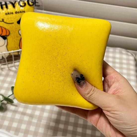 Vogue Wardrobe Brot Butter Quetschspielzeug Weich Langsam Aufgehend Stressabbau Fidget Spielzeug TPR - Bild 2