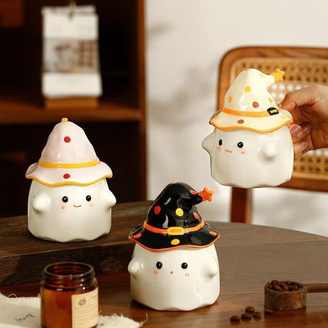 Kreative Keramiktasse mit niedlichem Geist in Weiß von Yiran Furniture, 350,5 ml - Bild 1