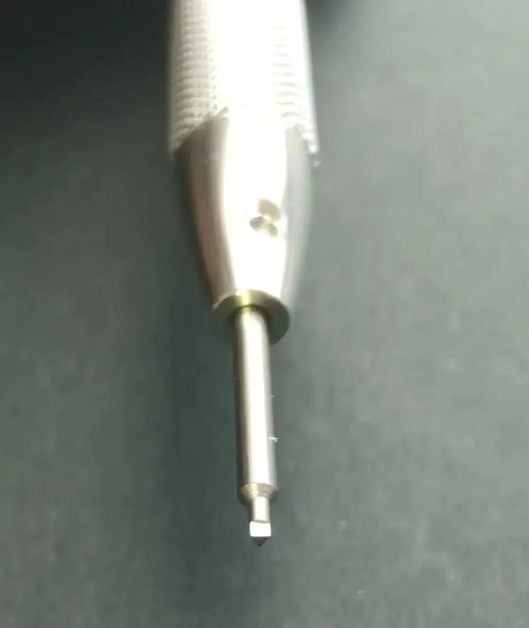 Schraubendreher mit dreieckiger Klinge, Edelstahl, Unisex - Bild 2