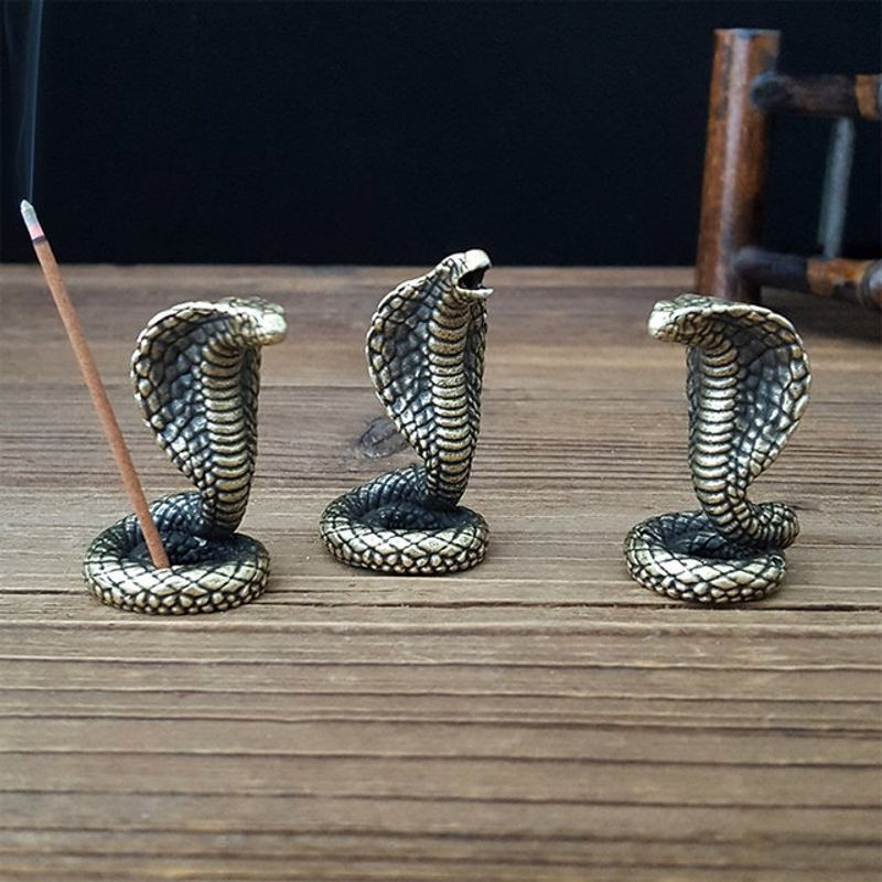 Antike Cobra Boa Schlange Statue in Bronze und Gold als dekorative Metallfigur für deinen Schreibtisch oder als Weihrauchbrenner - Bild 1