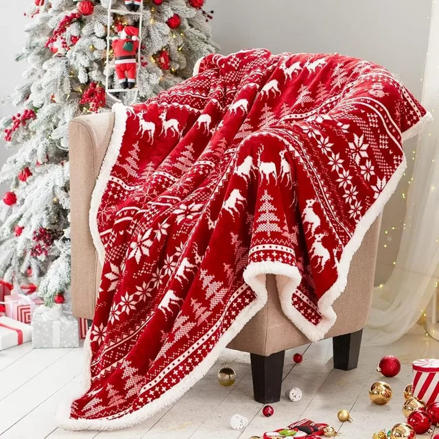Touchat Weihnachts-Überwurfdecke in Rot, flauschige Sherpa-Flanell-Decke mit norwegischem Ethno-Design für Bett und Sofa - Bild 1