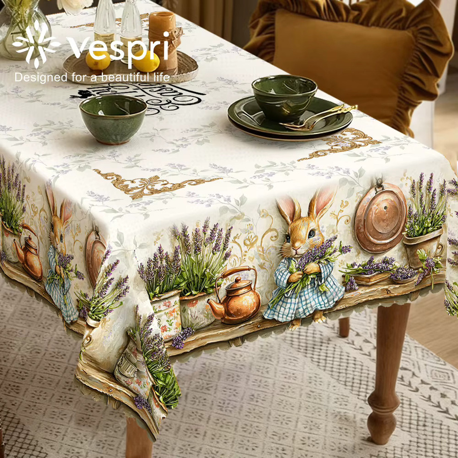 Vespri Oster-Tischdecke mit Hasen- und Lavendel-Print in Weiß und Lila für deine Party-Tischdekoration - Bild 3
