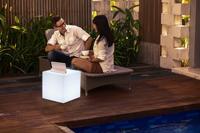 Lichtwürfel mit WIFI Amplifier aus Polyethylen für Garten, Terrasse und Innenräume, B/T/H: 43 x 43 x 43 cm - Bild 1