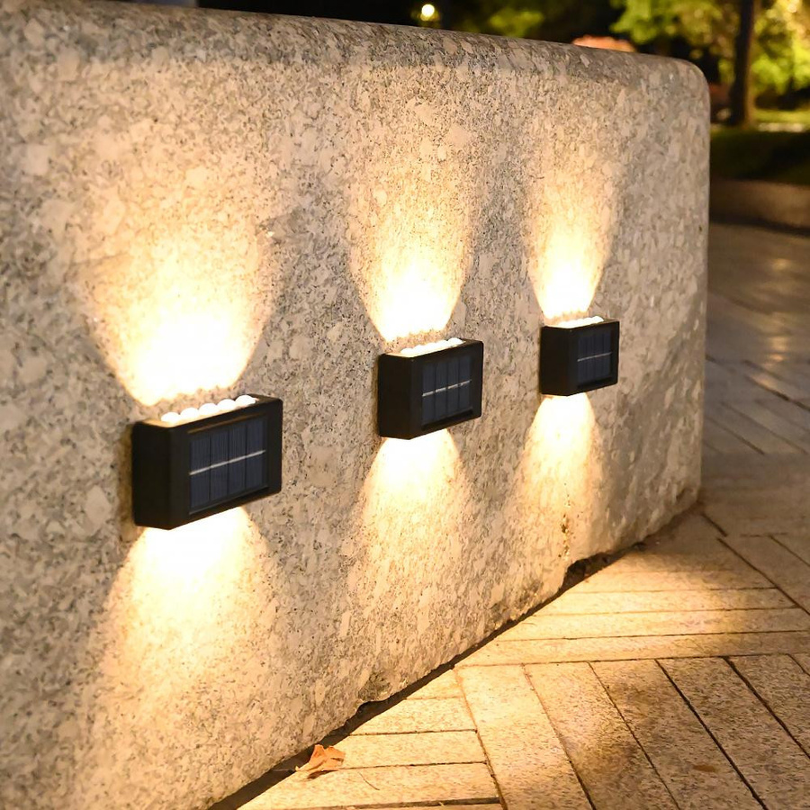 SHIJIN Light LED Solar-Wandleuchte für den Außenbereich in Schwarz mit warmweißem Licht und Up-and-Down-Beleuchtung - Bild 4