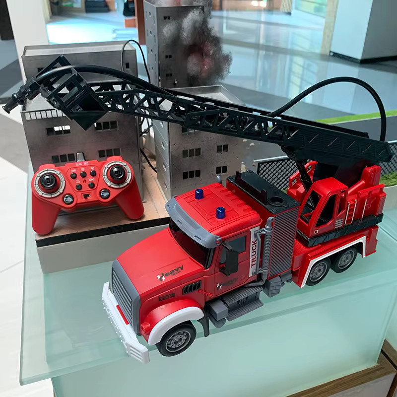 KidGift Feuerwehrauto, RC Fahrzeug, 1:12, mit Wasserspray - Bild 4