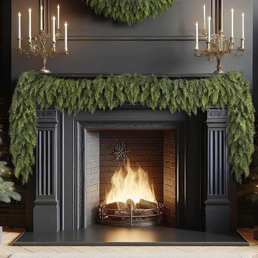 Künstliche Weihnachts-Girlande aus grünen Zypressen- und Kiefernzweigen mit Rattan-Elementen als hängendes Dekor für dein Zuhause oder den Garten - Bild 4