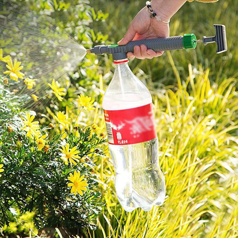 Manuelle Hochdruck-Luftpumpe als Sprühgerät für die Gartenbewässerung mit druckverstellbarem Sprühkopf - Bild 2