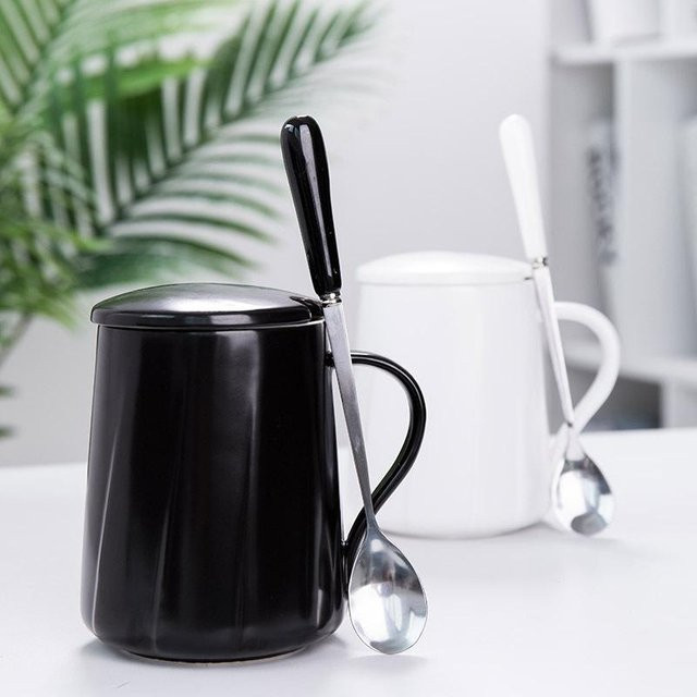 Personalisierte Keramiktasse mit Spiralmuster von Yiran bag, Set aus 2 Bechern in Weiß, Schwarz und Silber, inklusive Deckel, Mikrowellengeeignet, Volumen: 350 ml - Bild 1