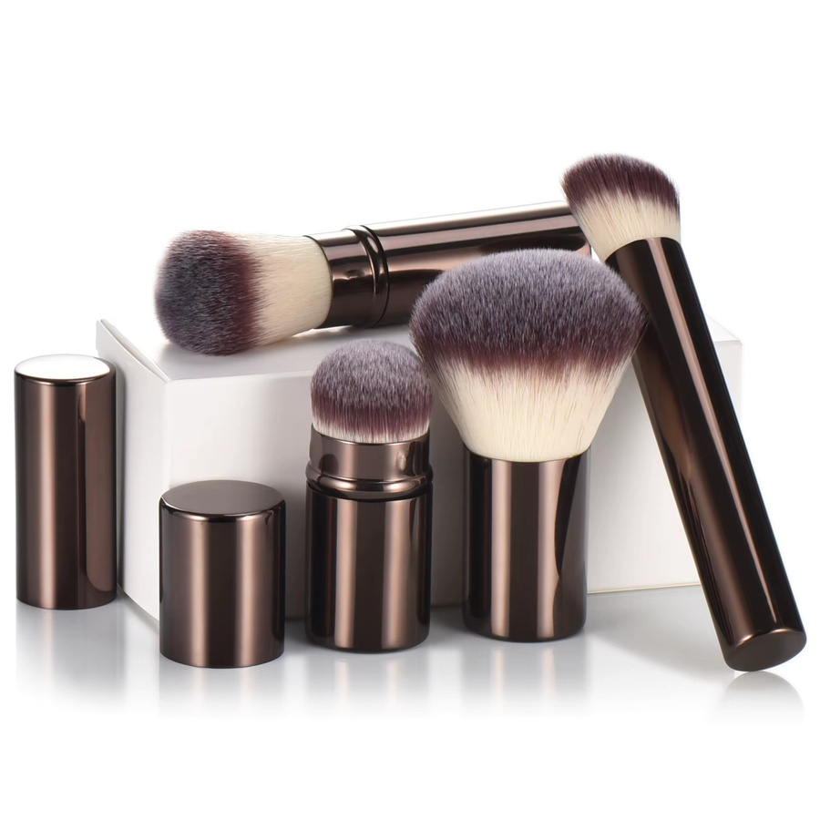 Make-up-Pinsel aus Metall für Puder, Rouge, Foundation und Konturierung - Bild 3