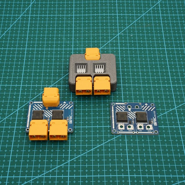 YUENHOANG DC 5-100V Hochstrom-Doppelbatterie-Parallelmodul mit XT60-Stecker zur automatischen Umschaltung für RC-Flugzeuge und Drohnen - Bild 1
