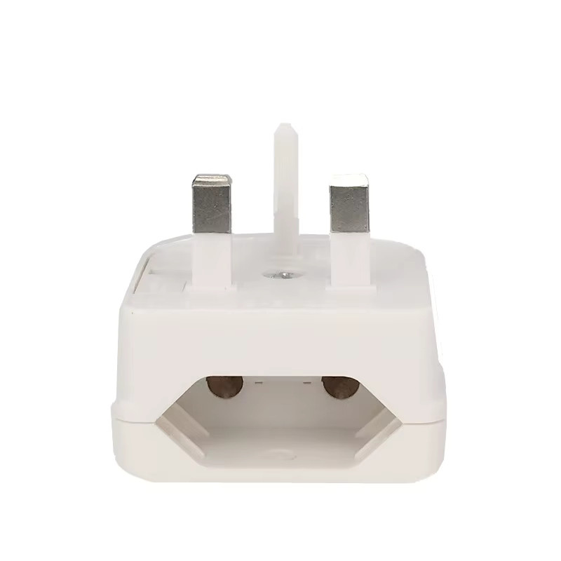 KAFNHCKA Reiseadapter von EU-Stecker auf UK-Typ-G-Stecker mit 5 A Sicherung, 2-polig, in Schwarz oder Weiß - Bild 2