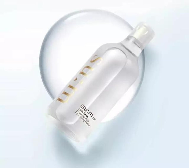 su:m37 Skin Saver Essencial Pure Cleansing Water, 400 ml, Empfindliche Haut - Bild 1