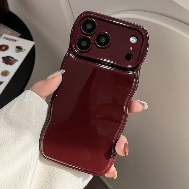 Stoßfeste Silikon Handyhülle mit Retro-Wellig-Design von iyancase in Weinrot für iPhone 12 bis iPhone 17 Pro Max - Bild 1