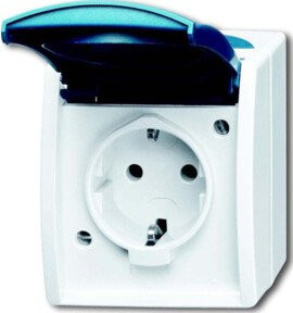 Busch-Jaeger Schutzkontakt-Steckdose IP44 Aufputz in Blau-Grün und Lichtgrau - Bild 1