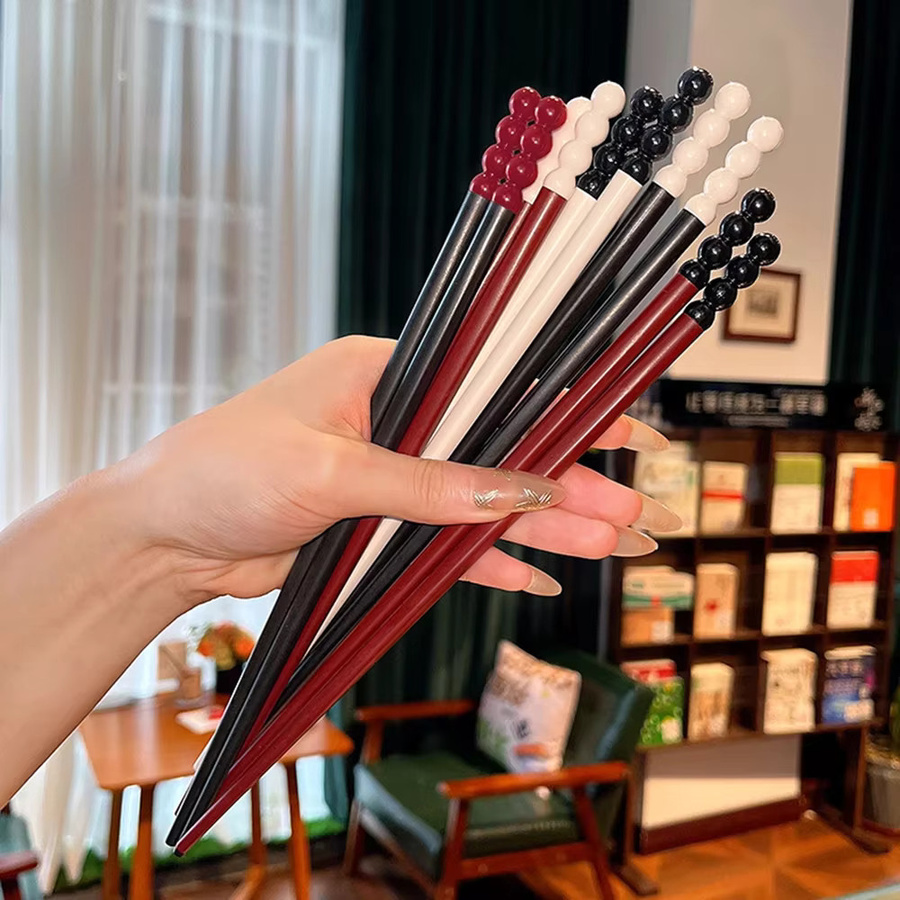 JAOER Essstäbchen Set aus Metall und Kunststoff, 2er Set, wiederverwendbare Sushi Sticks in Weiß und Rot - Bild 4