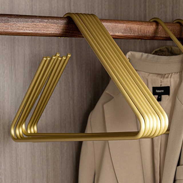 5 Stück Aihogard Kleiderbügel aus massivem Aluminium in Gold für Mantel, Hose und Schal - Bild 1