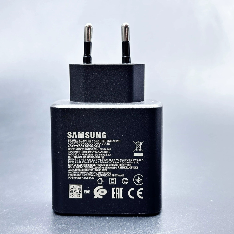 Samsung Original 45W USB-C Schnellladegerät Adapter in Schwarz für Galaxy S26+ S25 Ultra S24 FE S23 und weitere Modelle - Bild 2