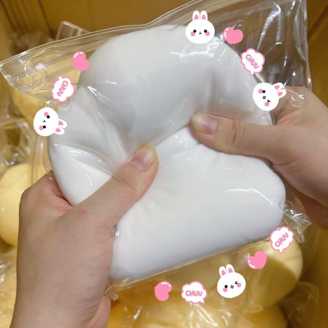 Milchbrötchen Squishy, weiß, Fidget Spielzeug, ASMR Quetschspielzeug, Anti-Stress-Spielzeug - Bild 1